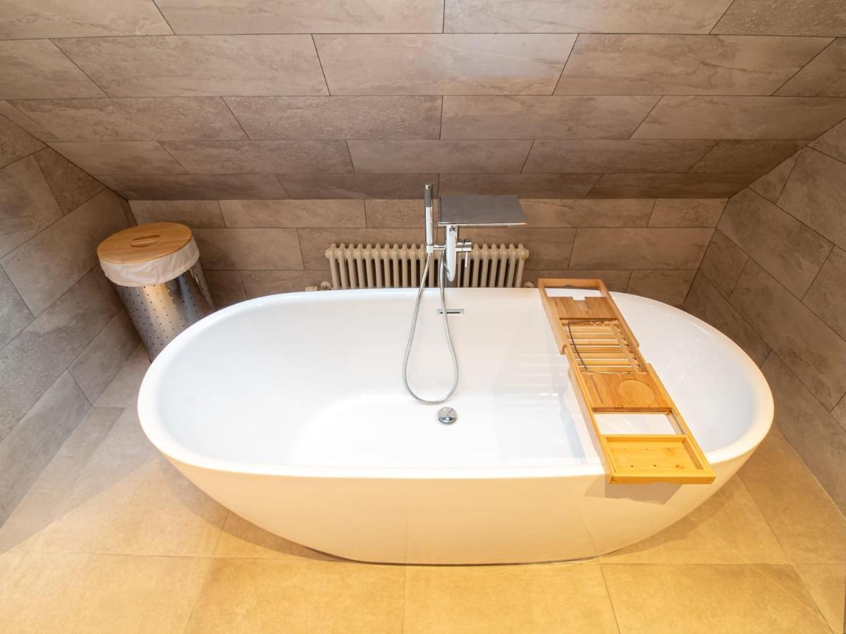 إدنبرة Luxury Royal Mile Apartment By The Castle - Sleeps 4 المظهر الخارجي الصورة