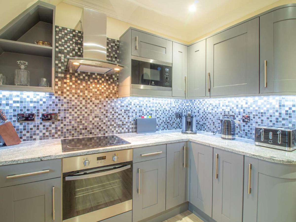 إدنبرة Luxury Royal Mile Apartment By The Castle - Sleeps 4 المظهر الخارجي الصورة