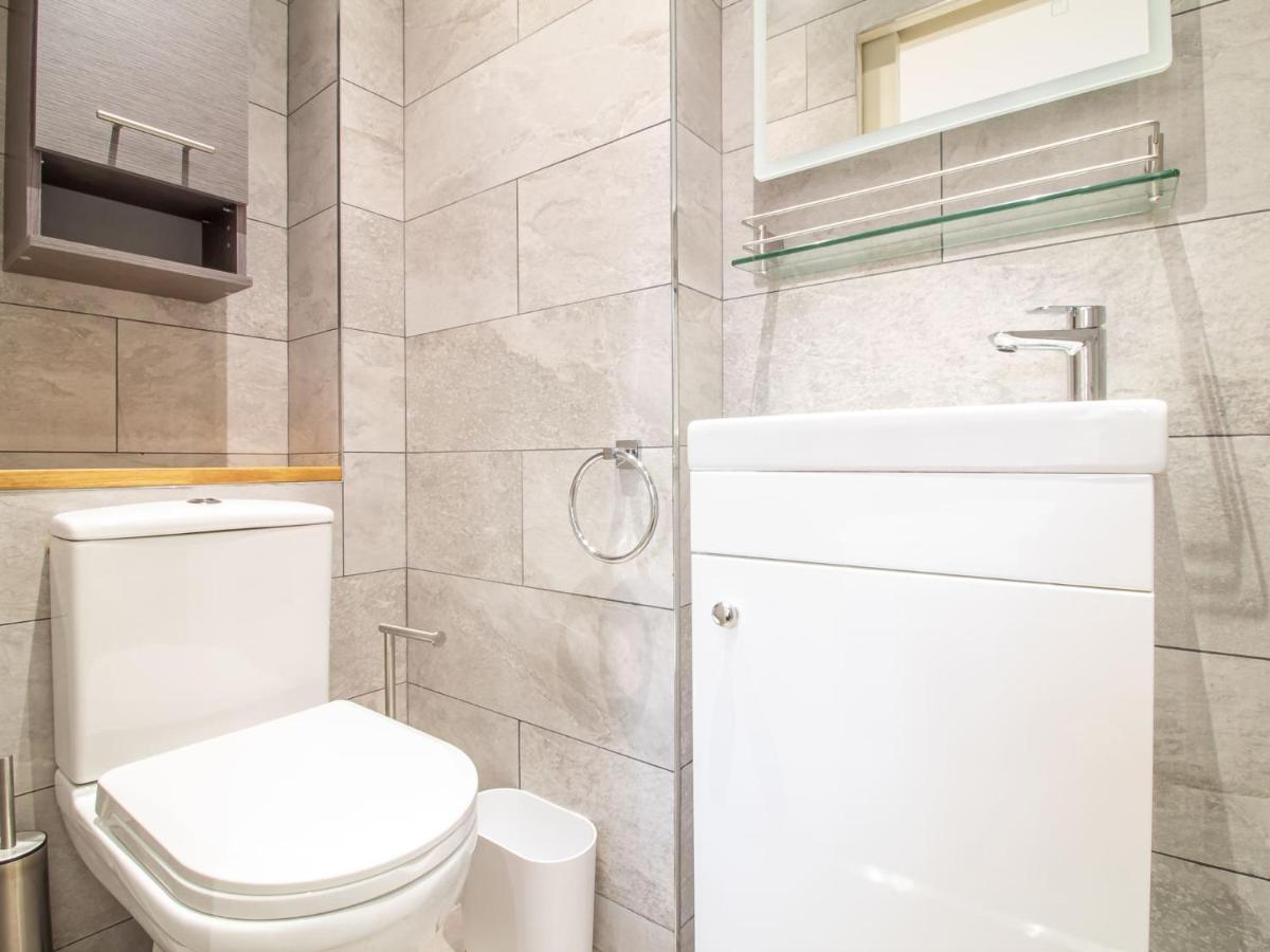 إدنبرة Luxury Royal Mile Apartment By The Castle - Sleeps 4 المظهر الخارجي الصورة